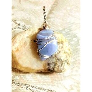 BLUE LACE AGATE STONE HAND CRAFTED WIRE WRAPPED PENDANT SILVER CHAIN NECKLACE